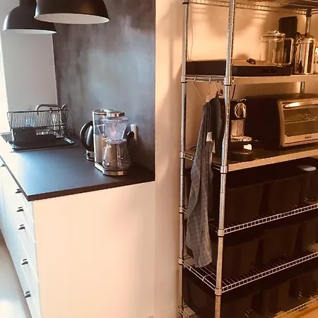 Med Private Vaerelser Og Delt Kokken/badrum, Sj * Viby