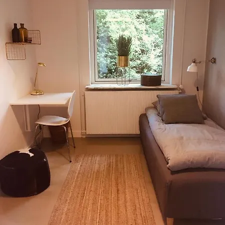 Pansiyon Med Private Vaerelser Og Delt Kokken/badrum, Sj Viby
